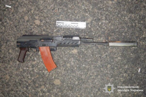 У Вороновиці на Вінниччині у чоловіка вилучили автомат та набої