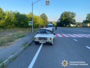 Чергова ДТП на Вінниччині: ВАЗи вбік, життя - обірване. Втрата пішохода.