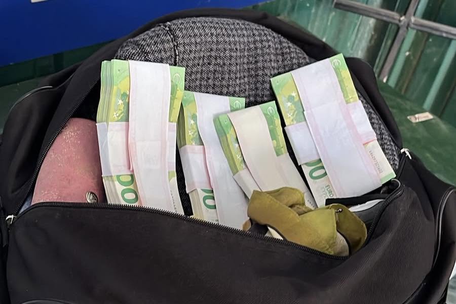 Скарб за кордон: Вінницькі прикордонники зупинили спробу вивезення понад 2 млн грн валюти