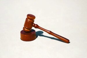 Вінницький готельєр: підозра у фінансуванні ворожої армії.