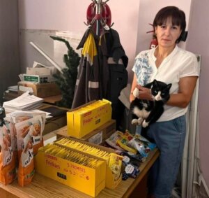 Ладижинські енергетики: 150+ пачок корму для чотирилапих друзів від зооволонтерів