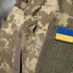 На Вінниччині натовп побив військового ТЦК, витягнувши його з авто.