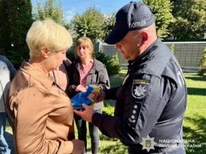 Пам'ять у граніті: Хмільник вшановує полеглих Героїв-поліцейських.